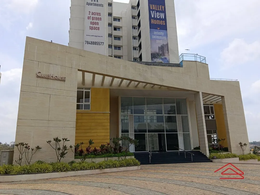 Flat for rent in Provident Park Square