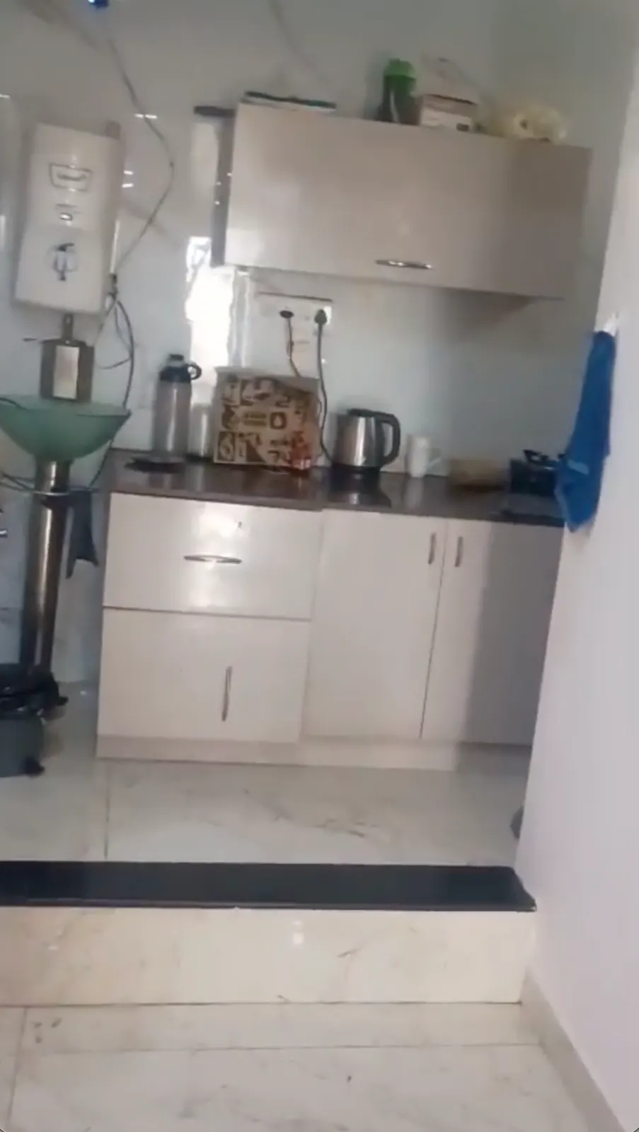 Flat for rent in SJR Park Vista