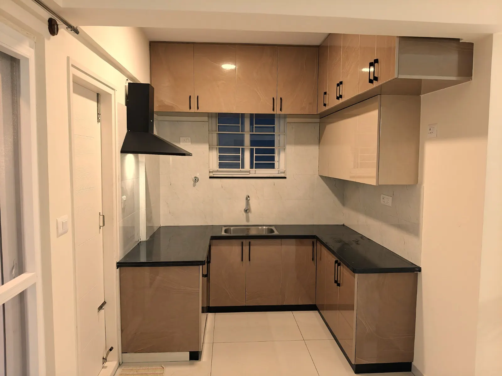 Flat for rent in Bhavya Dazzle