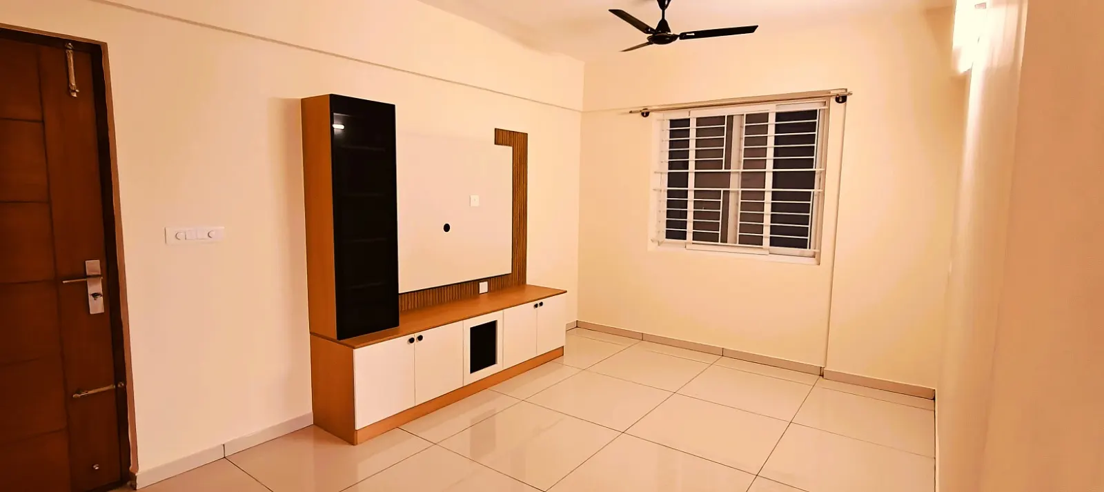 Flat for rent in Bhavya Dazzle