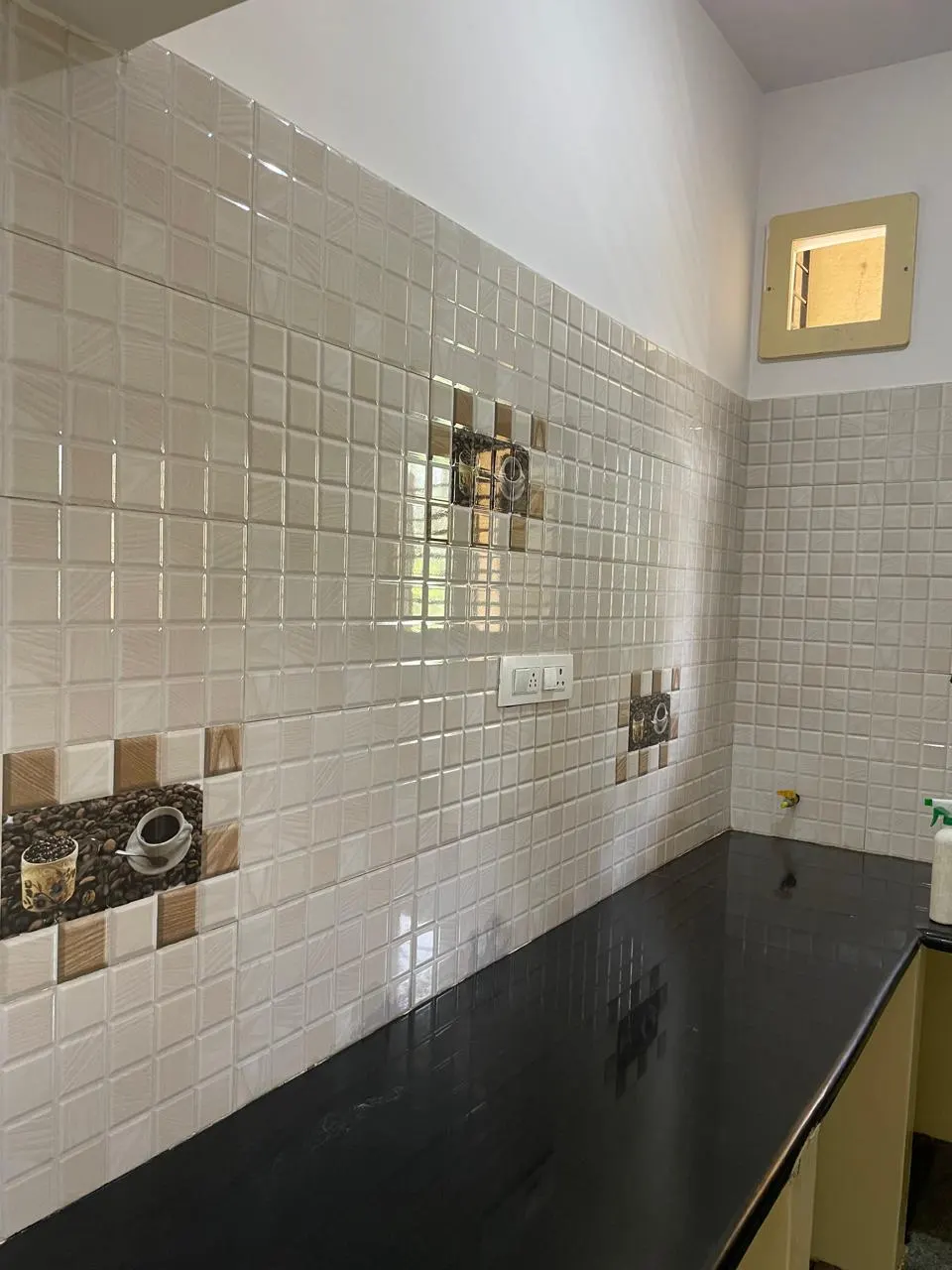 Flat for rent in SJR Bluewaters