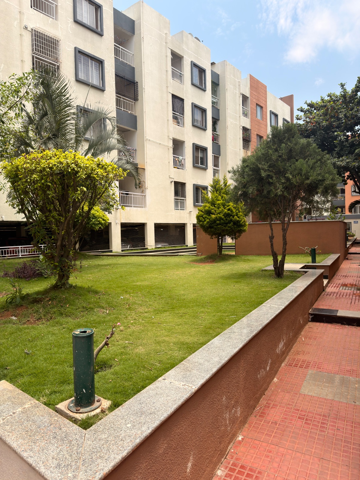 Flat for rent in Uber Verdant