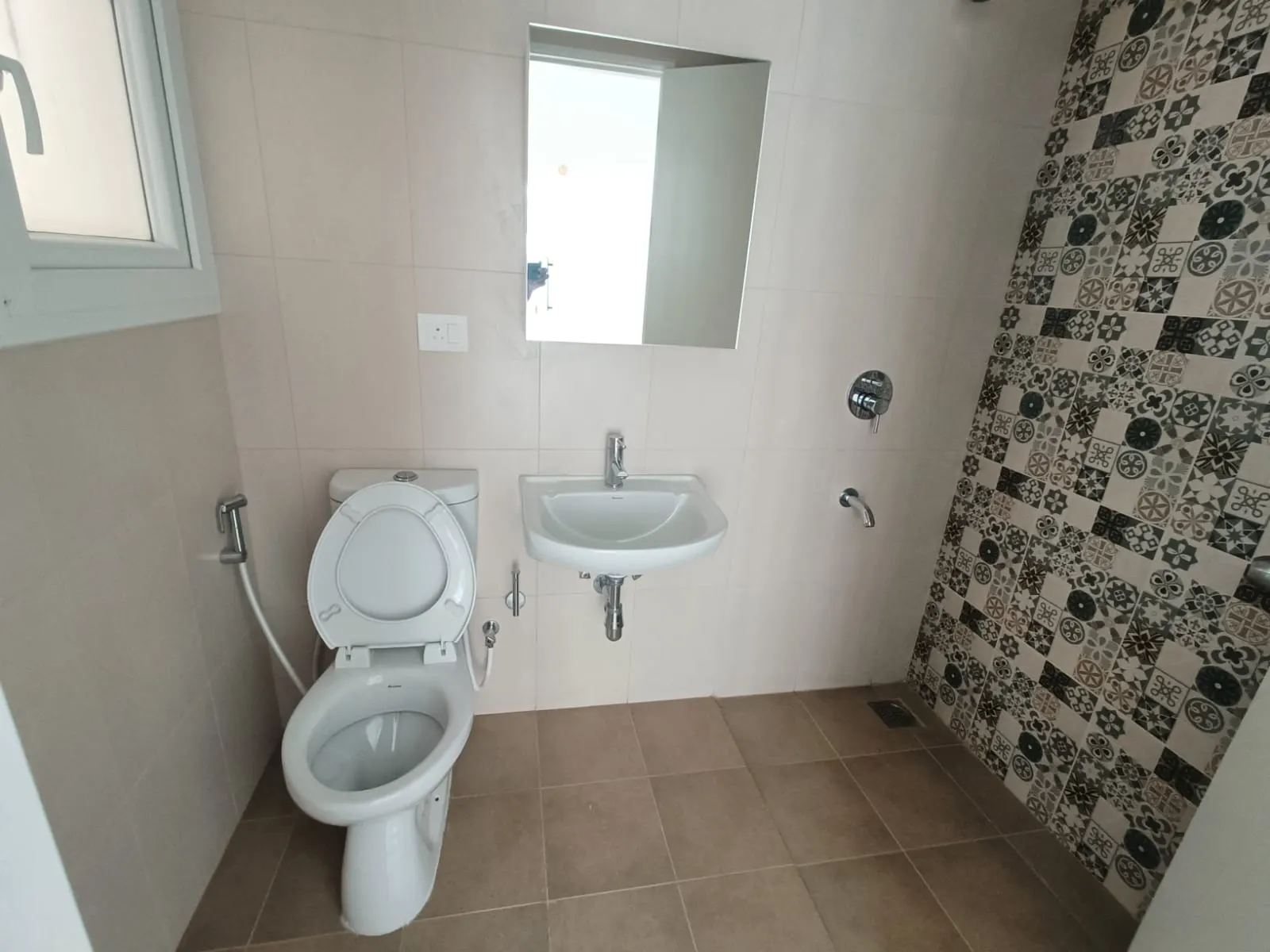 Flat for rent in Brigade Eldorado