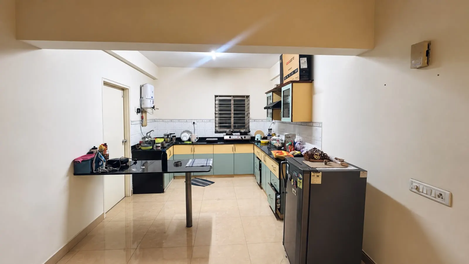 Flat for rent in Ambience Diva