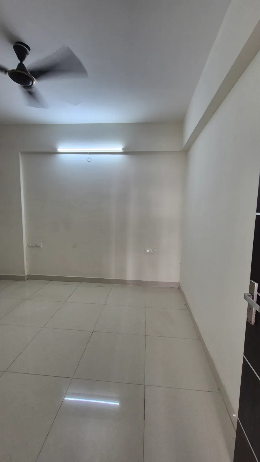Flat for rent in Assetz 63 Degree East