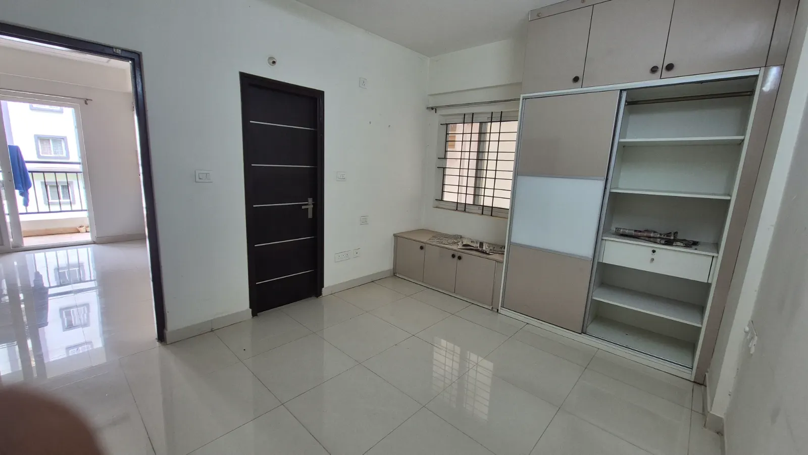 Flat for rent in Assetz 63 Degree East